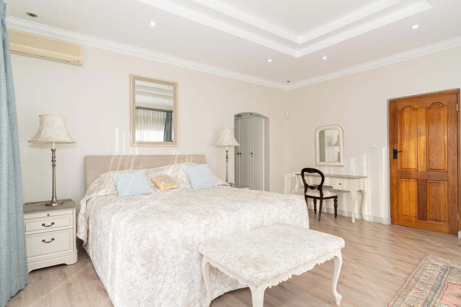 5 Bedroom Property for Sale in Greenways Golf Estate Western Cape